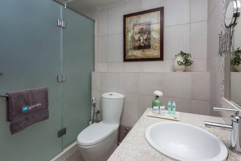 Higuests - Roomy Apt With Infinity Pool Close To Burj Khalifa ดูไบ ภายนอก รูปภาพ