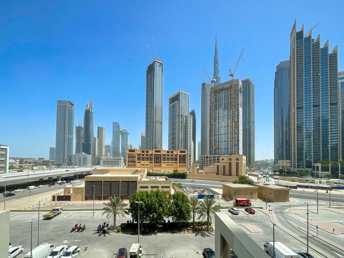 Higuests - Roomy Apt With Infinity Pool Close To Burj Khalifa ดูไบ ภายนอก รูปภาพ