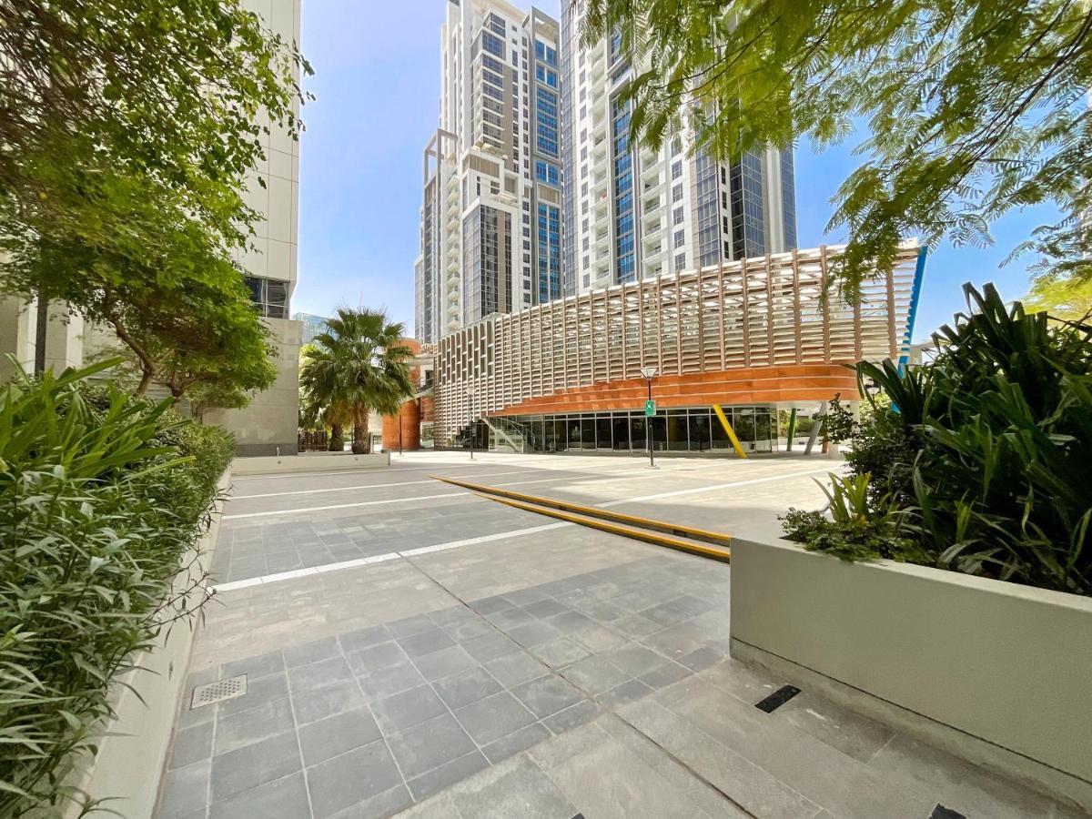 Higuests - Roomy Apt With Infinity Pool Close To Burj Khalifa ดูไบ ภายนอก รูปภาพ